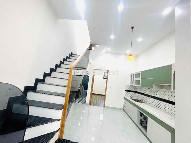 NHà xây mới hoàn toàn-dtsd 107,7m2-ngã tư Chiêu Liêu-đang hoàn công