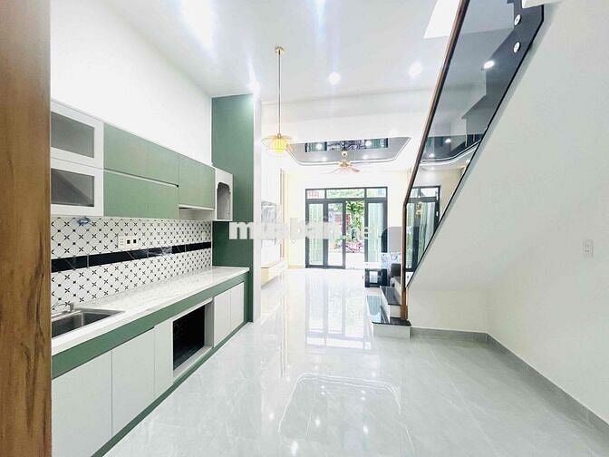 NHà xây mới hoàn toàn-dtsd 107,7m2-ngã tư Chiêu Liêu-đang hoàn công