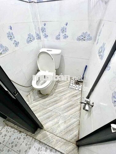 Cần cho thuê nhà hxh tây sơn 3x11m 1 lầu 2pn 2wc 7tr