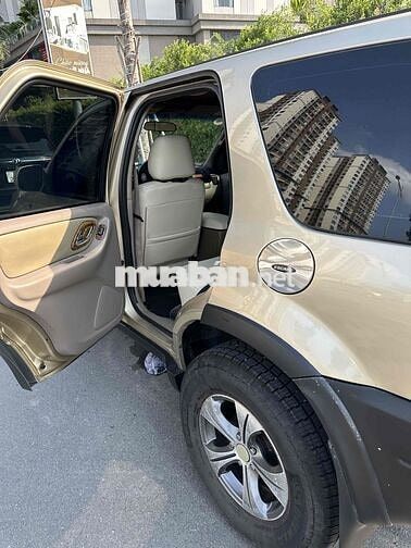 Ford Escape 3.0 Vàng cát
