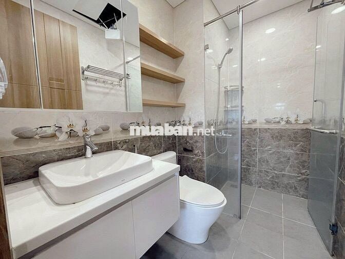 CHO THUÊ NHANH 2PN 2WC 76M2 sunrise city giá chỉ 16tr/ tháng