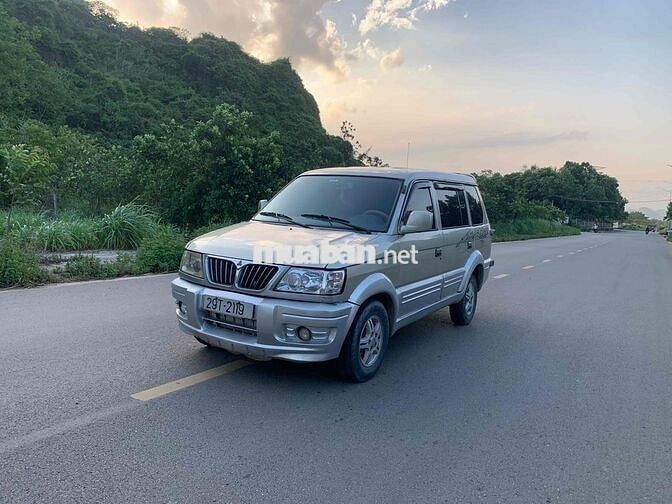 Mitsubishi Jolie Bạc