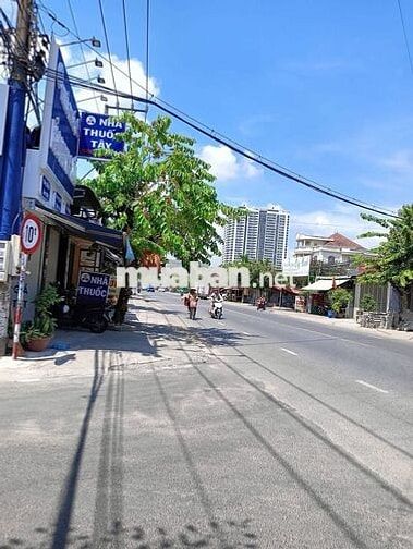 NHÀ MẶT TIỀN NGUYỄN THỊ CHẠY P. DĨ AN DT 88,8M² NHÀ TRỆT LẦU ĐƯỜNG OTO