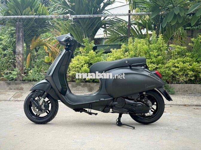 Vespa 125 đen nhám đèn led 2015 Bstp
