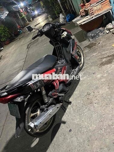 Yamaha Novo 4 Đỏ đen giấy tới đầy đủ