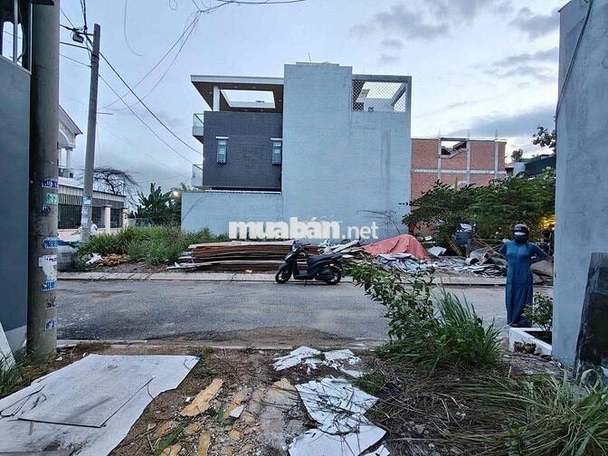 đất thổ cư gần ngã tư Bình Phước 58/m2 đường thông