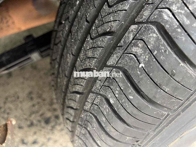Ford Everest 2005 keo chỉ zin