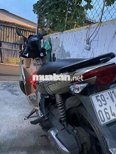 Xe máy màu Vàng đồng, Đen