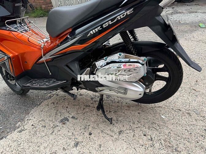 Honda Air Blade 125 Cam đen