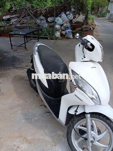 Honda Vision màu Trắng