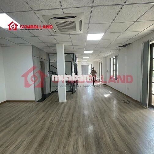 nguyên lầu văn phòng cityland có thang máy chỉ 12tr
