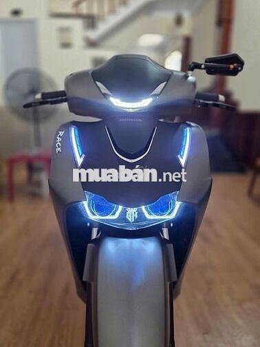 Honda SH 160 ABS 2026 Xám bản đặc biệt