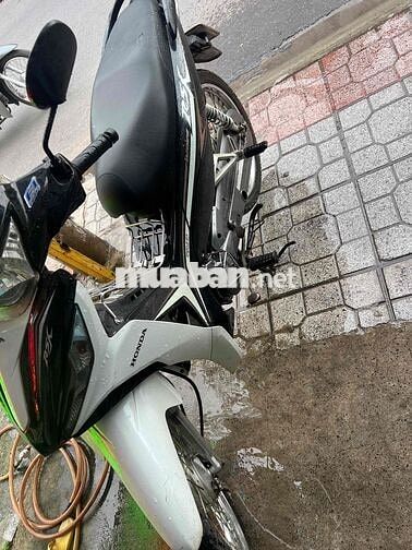 Honda Wave RSX FI 2017 Trắng đen