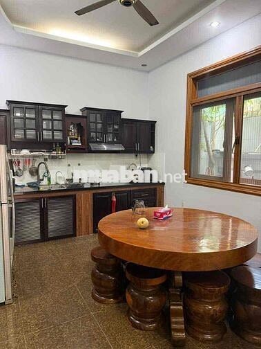 CHO THUÊ BIỆT THỰ SÂN VƯỜN FULL NT 5PN5WC TRƯỜNG THỌ