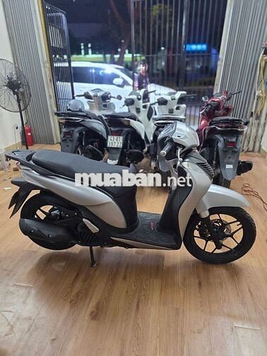 Honda SH Mode 2017 Bạc biển 43