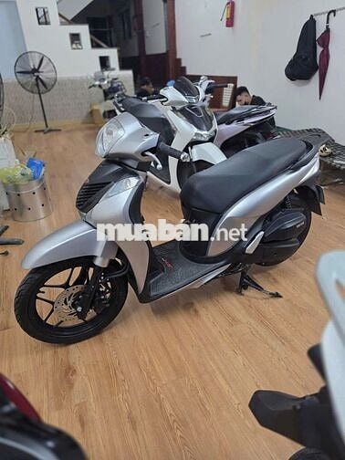 Honda SH Mode 2017 Bạc biển 43