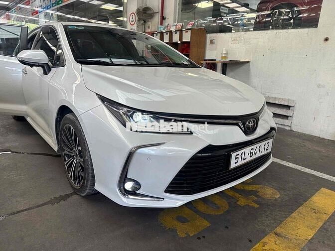 Toyota Corolla Altis 1.8V 2023