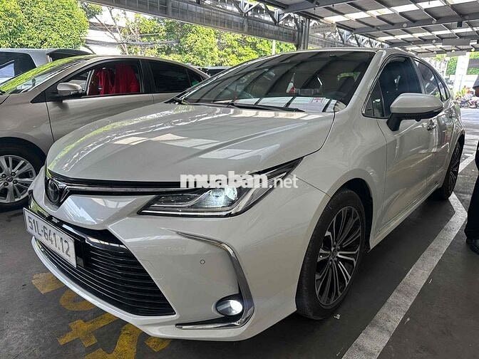 Toyota Corolla Altis 1.8V 2023
