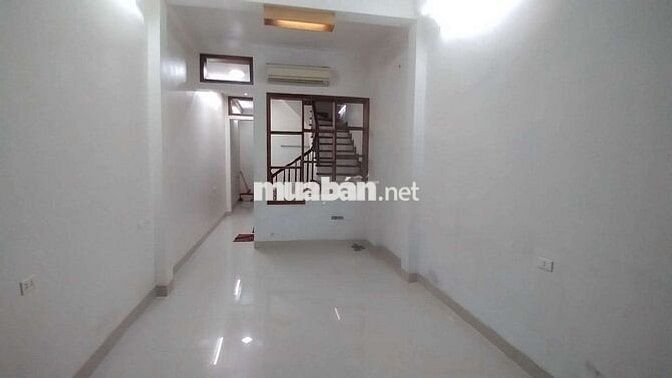 🏡 CHO THUÊ NHÀ NGỌC THỤY 52m²x4T – Ô TÔ ĐỖ CỬA NGÀY ĐÊM  – GIÁ 12TR