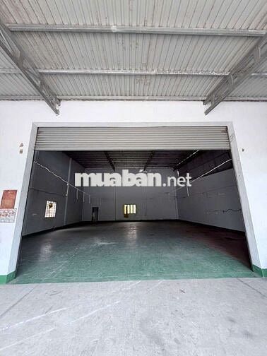 Cho thuê kho 300m2, Xuân thới Thượng, cũ