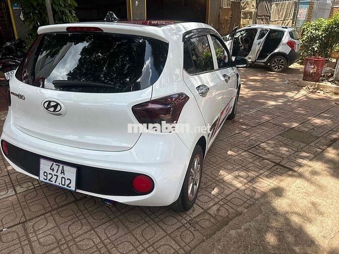 Hyundai i10 nhập ấn