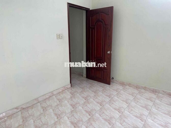 Phòng ngay đường Trần văn kiểu , Binh Phú q6