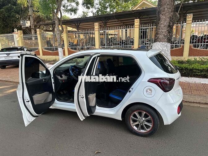Hyundai i10 nhập ấn