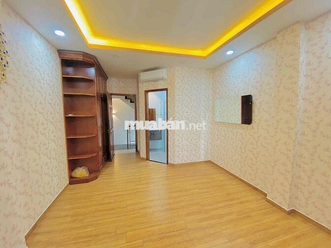 CHO THUÊ NHÀ ĐẸP CÓ THANG MÁY 4X20M MẶT TIỀN ĐƯỜNG SỐ P.TÂN HƯNG Q7