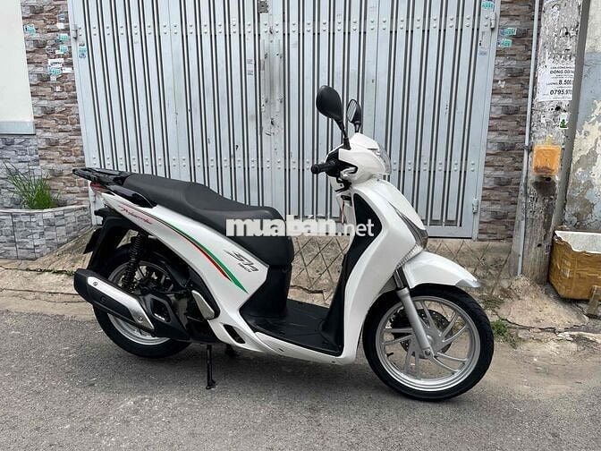 Cầm đồ thanh lí SH 150i 2015 9chủ xe zin cực đẹp