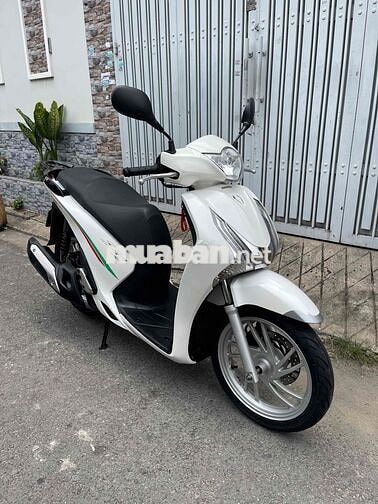 Cầm đồ thanh lí SH 150i 2015 9chủ xe zin cực đẹp