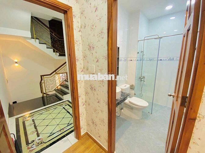CHO THUÊ NHÀ ĐẸP CÓ THANG MÁY 4X20M MẶT TIỀN ĐƯỜNG SỐ P.TÂN HƯNG Q7