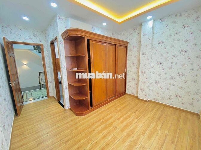 CHO THUÊ NHÀ ĐẸP CÓ THANG MÁY 4X20M MẶT TIỀN ĐƯỜNG SỐ P.TÂN HƯNG Q7