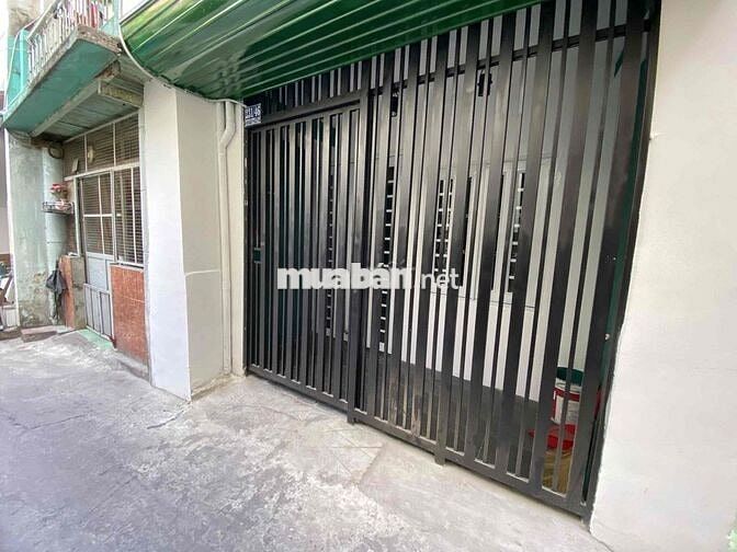 Nhà hẻm ba gác 2 tầng 2 phòng ngủ 2 wc quận 10 đầy đủ tiện nghi