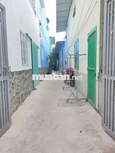 Phòng trọ 30m2 kp1, Thị Trấn Hóc Môn cho thuê, có gác,wc riêng,an ninh