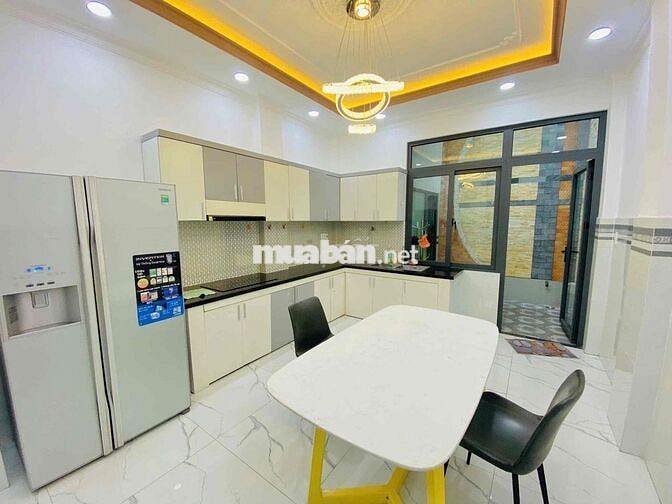 CHO THUÊ NHÀ ĐẸP CÓ THANG MÁY 4X20M MẶT TIỀN ĐƯỜNG SỐ P.TÂN HƯNG Q7