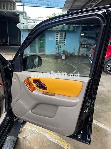 Ford Escape 2004 3.0 V6 Đen