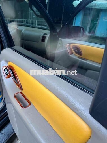 Ford Escape 2004 3.0 V6 Đen