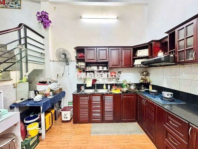 GIẢM GIÁ NHÀ HIẾM MẶT TIỀN NGAY LÒNG CHỢ