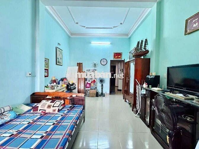 GIẢM GIÁ NHÀ HIẾM MẶT TIỀN NGAY LÒNG CHỢ