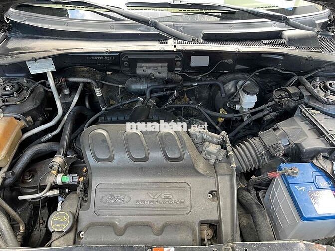 Ford Escape 2004 3.0 V6 Đen
