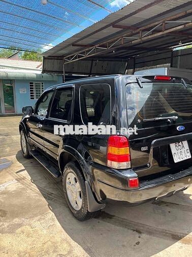 Ford Escape 2004 3.0 V6 Đen