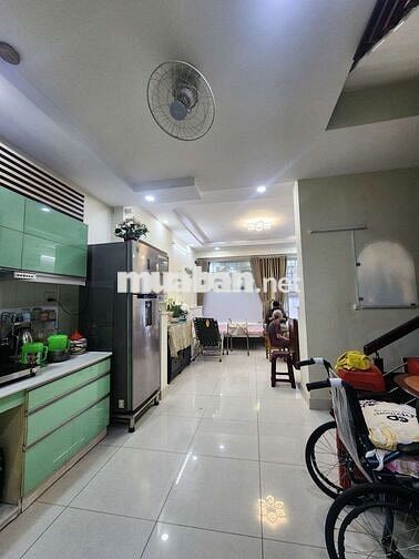 🔥NHÀ 4 TẦNG TRUNG TÂM Q3- SÁT MẶT ĐƯỜNG ĐIỆN BIÊN PHỦ 38M². GIÁ 8,4Đ