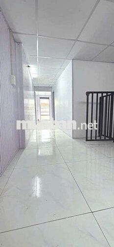 Kẹt tiền bán gấp nhà hẻm ba gác, giấy tờ kk99 ,gần Aeon mall