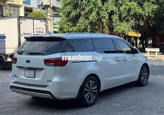 Kia Sedona 2018 Full kịch 80.000 km Trắng