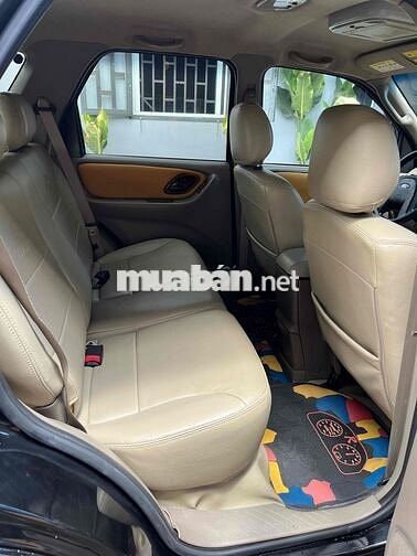 Ford Escape 2004 3.0 V6 Đen