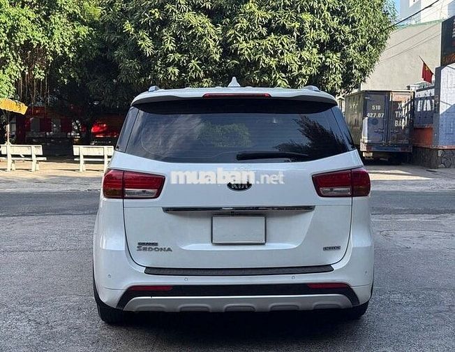 Kia Sedona 2018 Full kịch 80.000 km Trắng