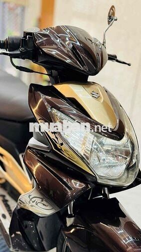 Suzuki Hayate màu Nâu vàng