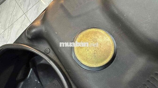 Suzuki Hayate màu Nâu vàng