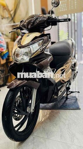 Suzuki Hayate màu Nâu vàng