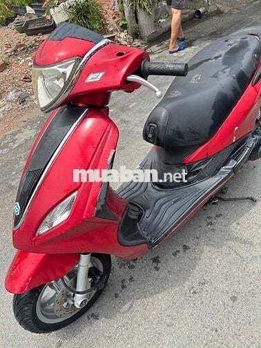 Piaggio Fly fi phun xăng điện tử. Máy êm thì thầm